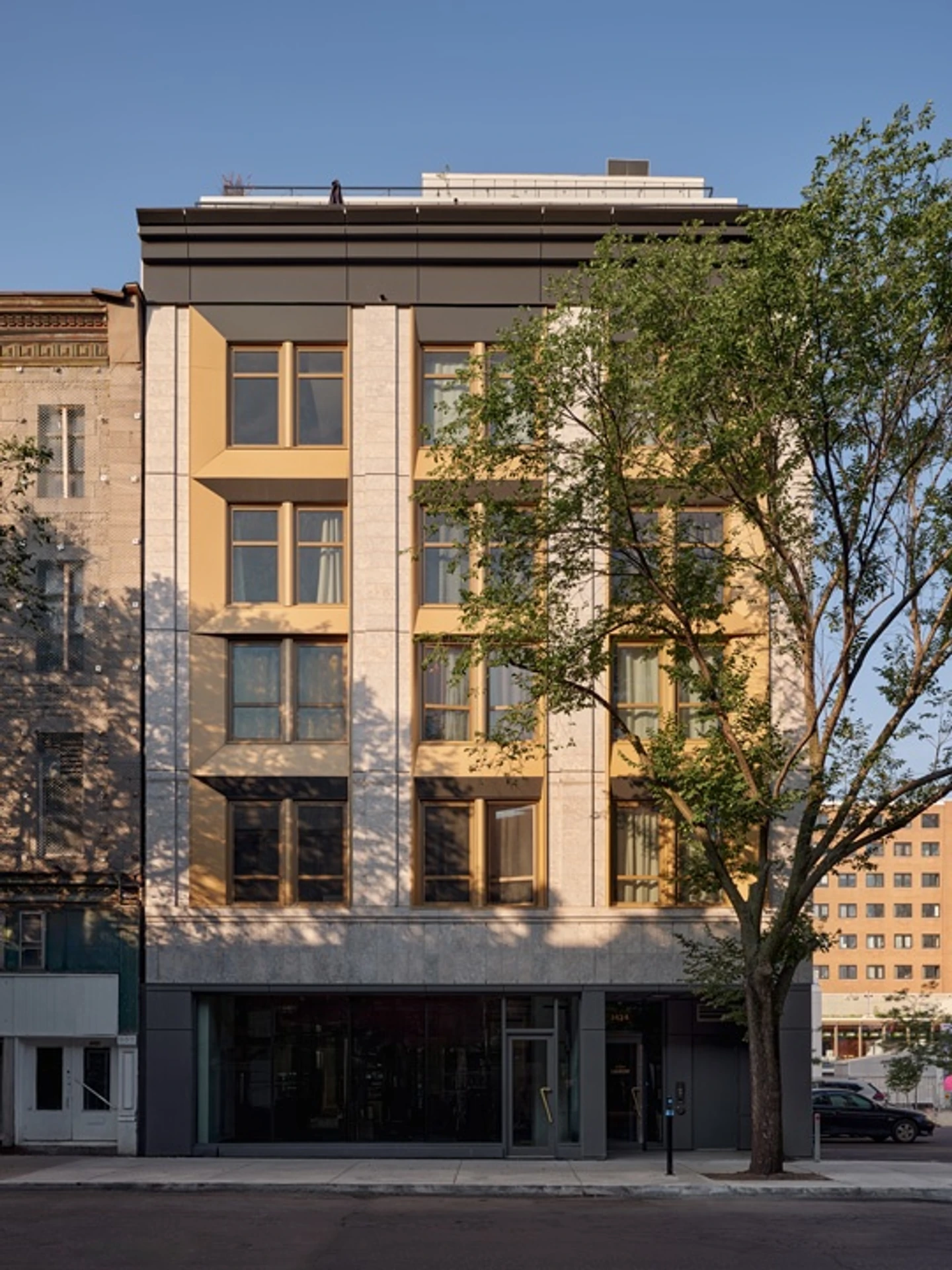 Le Petit Laurent - Apartments | Condo/Apartment for rent: Montreal
