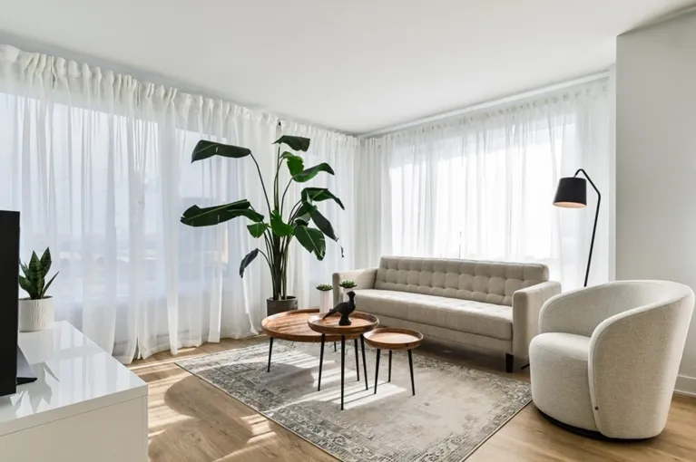 Photo 2 bedrooms + Den