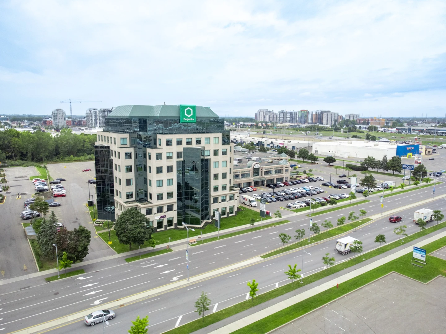 2550 Daniel Johnson-0