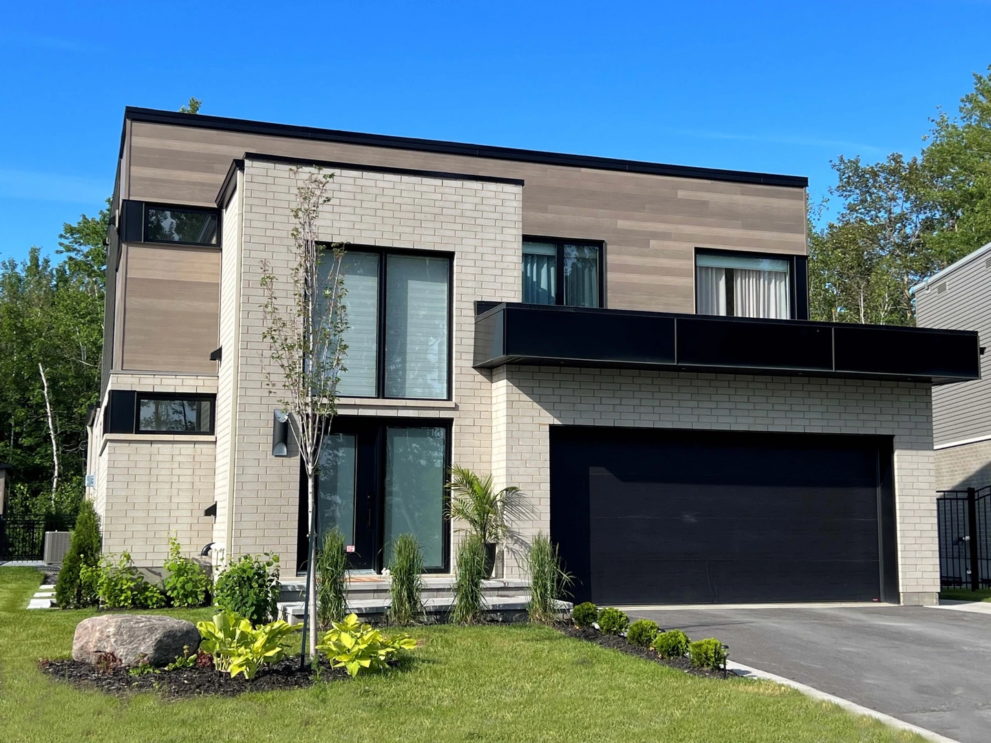 Single-family home with double garage - Domaine des Légendes-0