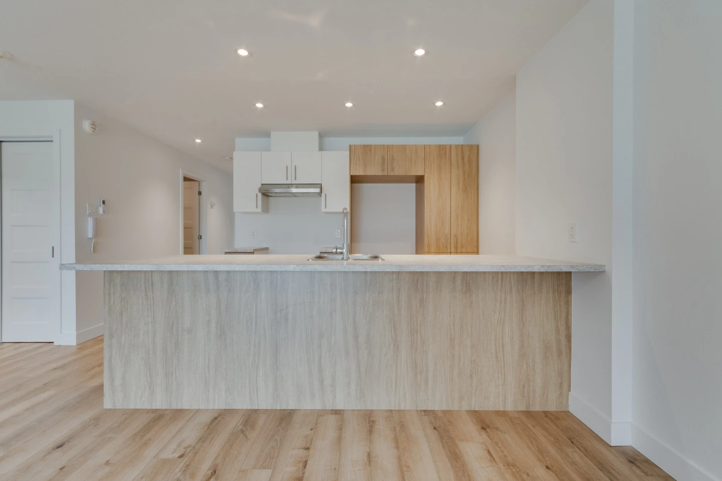 4 1/2 for rent in Saint-Charles-Borromée-0