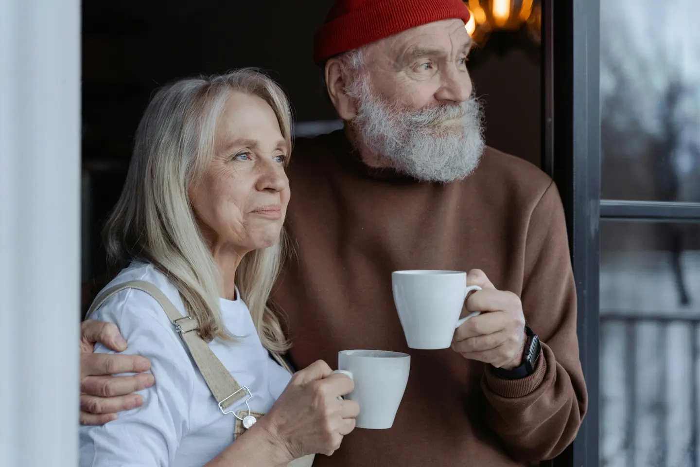 Older couple drinking coffee