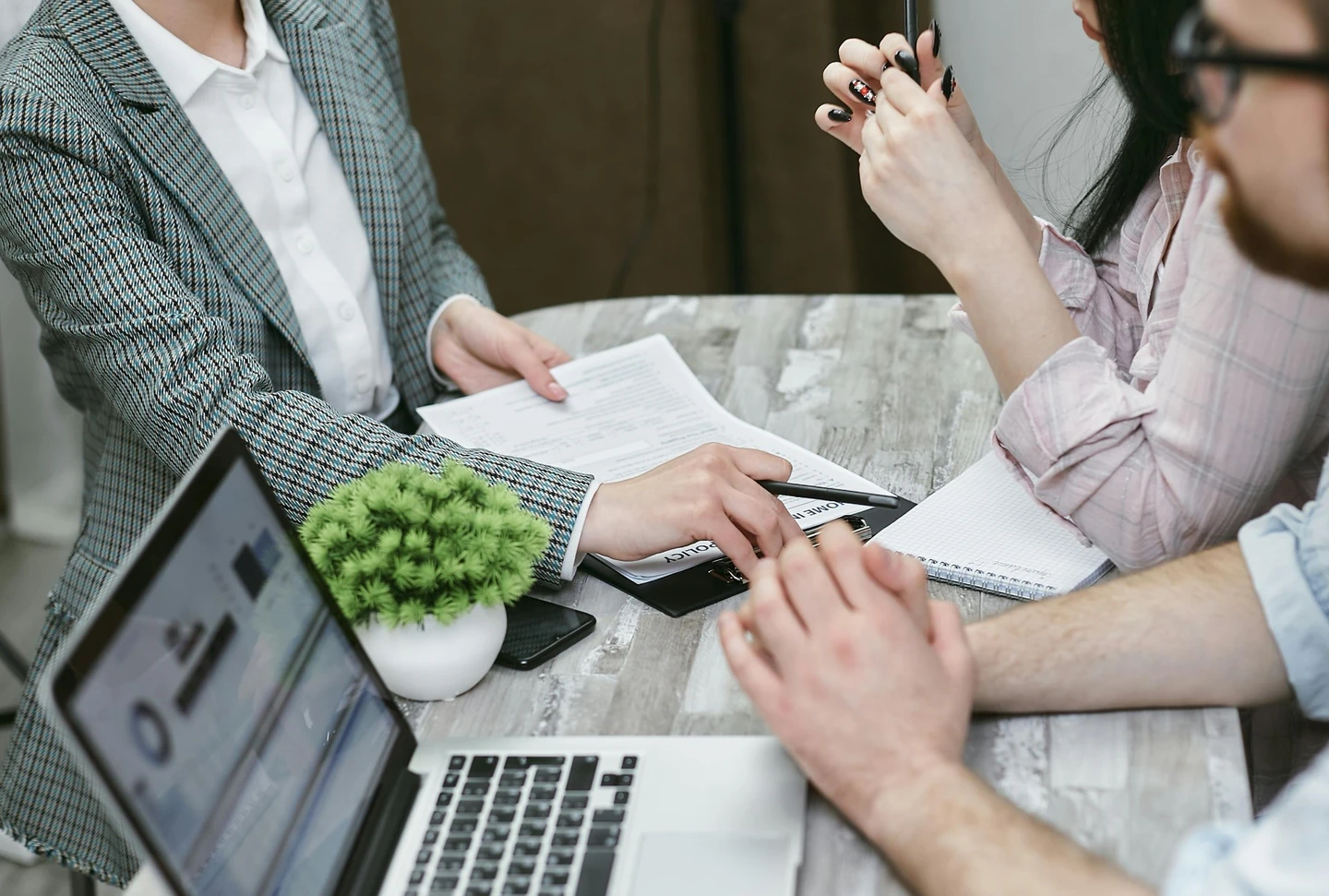 Couple doing mortgage financing