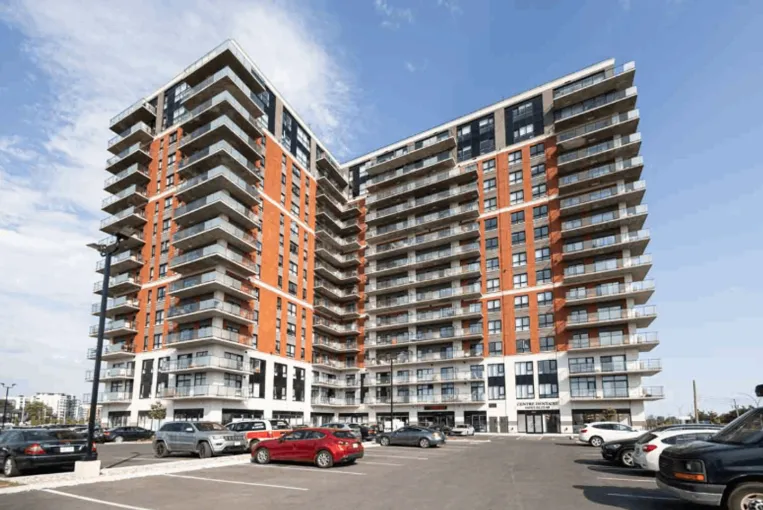 Le James Laval Apartments-1