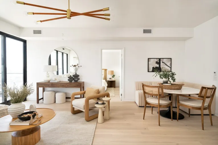 Photo 1 bedroom + den